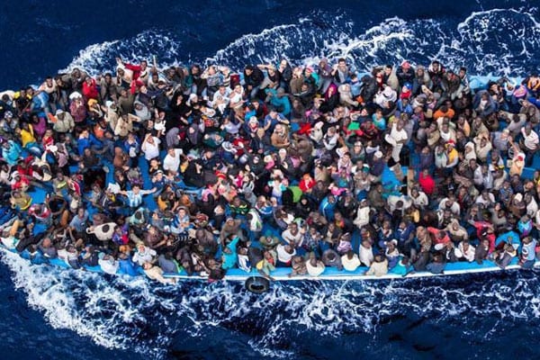 إنقاذ 111 مهاجرا غير نظاميا بعرض المتوسط أغلبهم من إفريقيا جنوب الصحراء