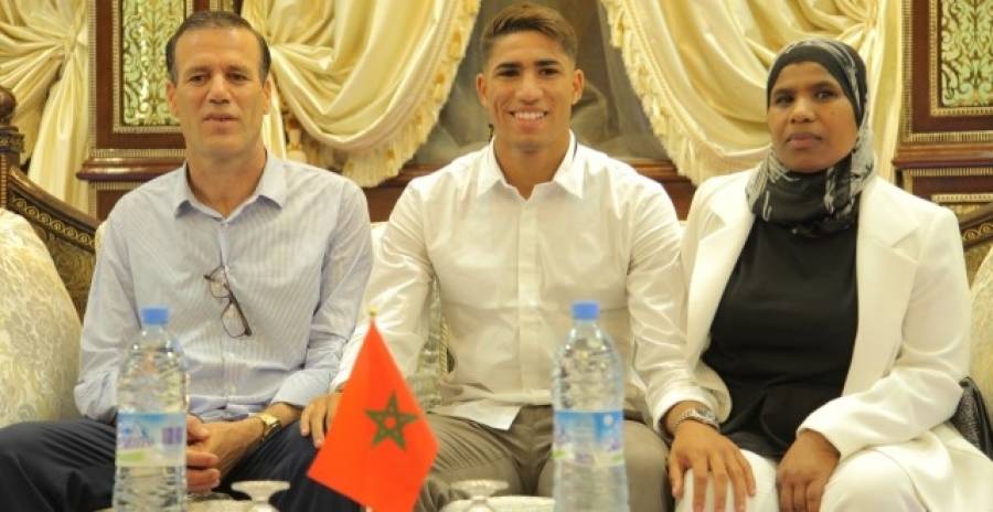 حكيمي: والدي كان بائعا متجولا ووالدتي خادمة بيوت وهذا لا يخجلني