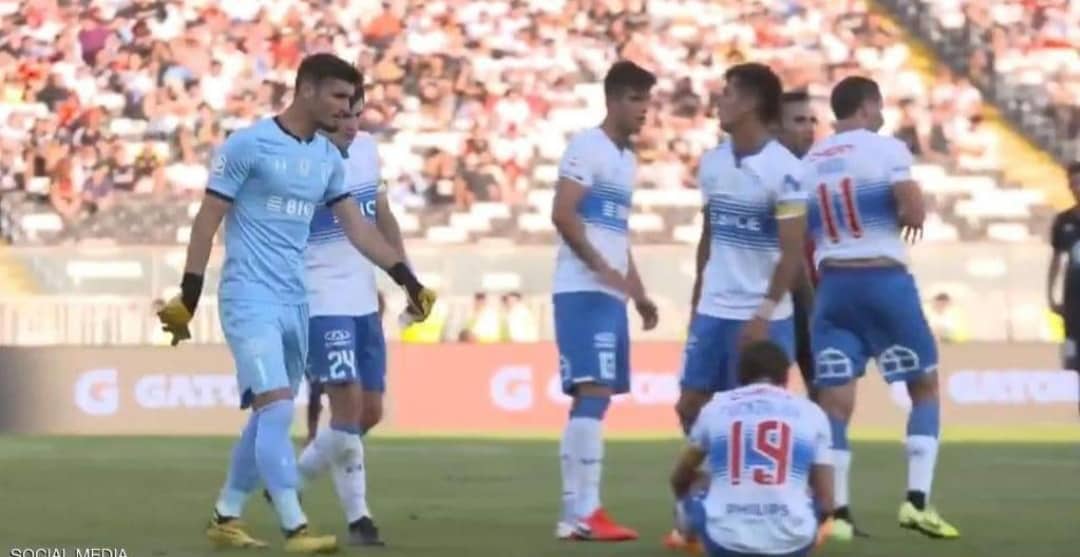 رسالة إلى الجماهير الرياضية. الألعاب النارية تصيب لاعبا وتلغي “مباراة قمة”