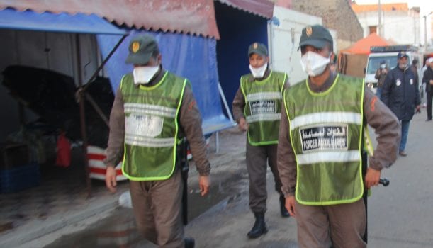 “نَايْضَة شَدّانْ”.. اعتقالات بالجملة لمخالفين لقانون “الطوارئ الصحي” بحي مولاي رشيد