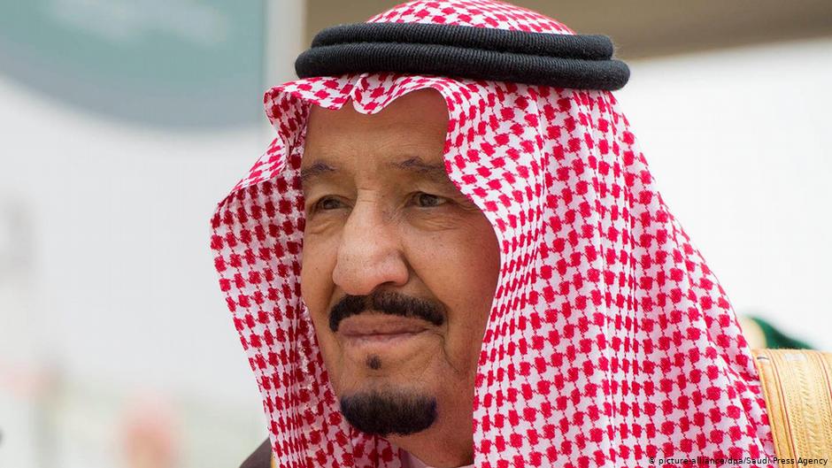ملك السعودية يستقبل سفراء جدد وينهي الجدل بخصوص وفاته