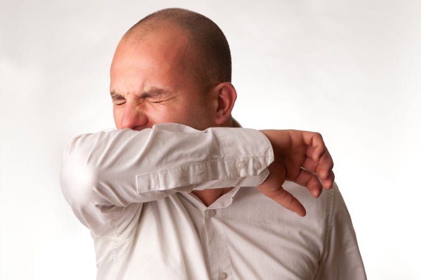 من غرائب كورونا. سنتين سجنا لمن “يسعل” في وجه رجال الامن والسلطة