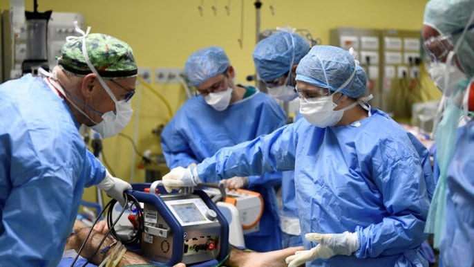 العلم فين وصل. جهاز يكشف نتائج فيروس “كورونا” فورا