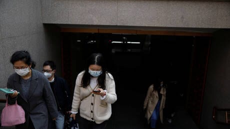 الاخبار الزوينة. تتواصل من الصين بؤرة فيروس كورونا