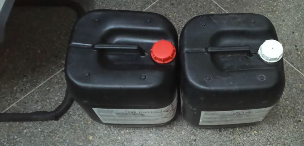 أمن أكادير يسقط مروّجين للخمور ومخدّر الشيرا (صور)