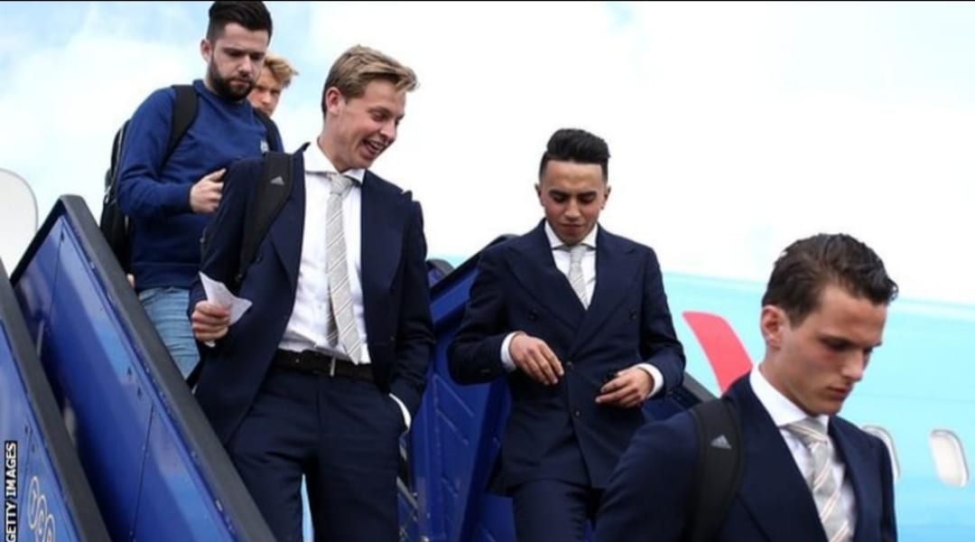 “حتى فاق”.. نادي أجاكس يلغي عقد لاعبه عبد الحق نوري