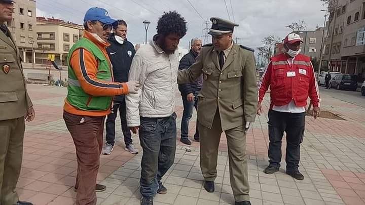 كورونا. السلطات تقوم بحملة لتجميع المتشردين بالقنيطرة