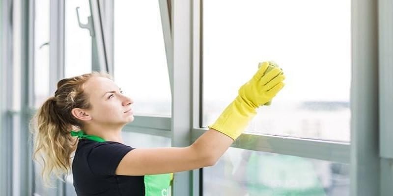 سيدتي. ها كيفاش تنظفي زجاج منزلك