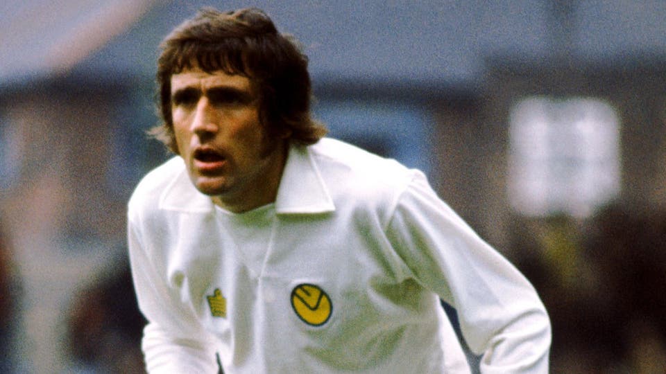 وفاة نجم المنتخب الإنجليزي بفيروس “كورونا”