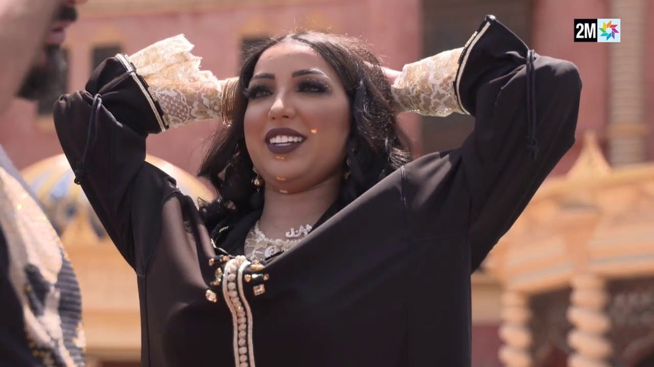 حوار خيالي. دنيا باطمة. واهيا ناري.. ها شنو قال لي عمي العربي وكنفكر نعتزل