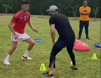 بالفيديو.. الودادي أشرف داري يتحدى الإصابة ويواصل تداربيه الفردية