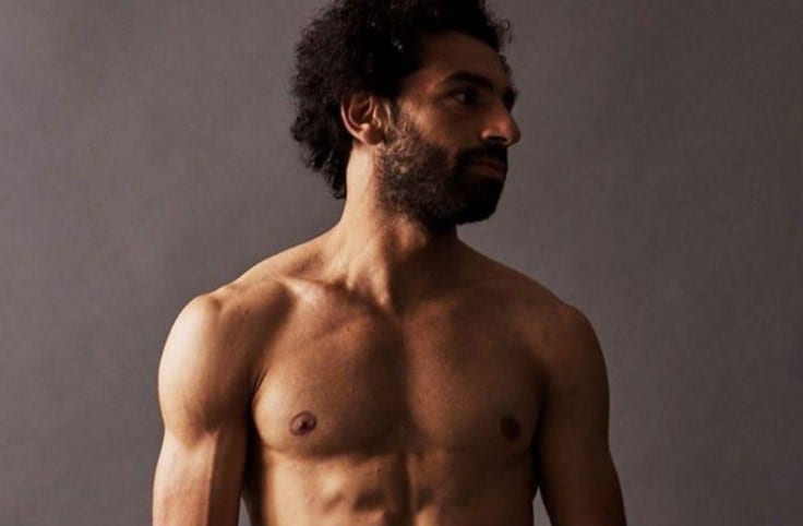 الفرعون المصري يستعرض عضلاته  