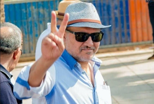 الشناوي يُهاجم رئيس هيئة الأطباء ويَدعوه إلى الاستقالة ويصف مراسلته لرئيس الحكومة بـ”الفضيحة”