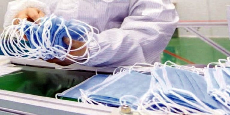 وزارة الصناعة. ها العواقب ديال مصنعي وموزعي الكمامات المغشوشة