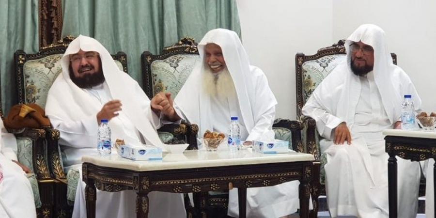 تاريخ التروايح.. قصة أمهر أئمة القراءات و الختمات