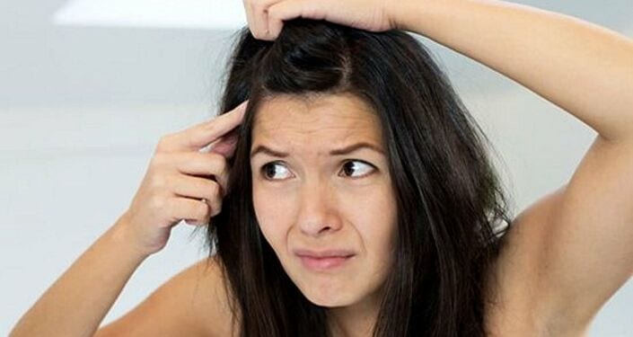ردوا بالكم.  فروة الرأس قد تتأثر في زمن كورونا