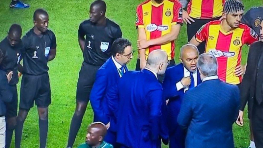 فضيحة رادس. شهادات خطيرة لأحمد أحمد  تصدم الترجي