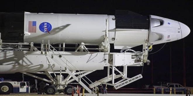 المركبة الفضائية “كرو دراغون” تلتحم بمحطة الفضاء الدولية