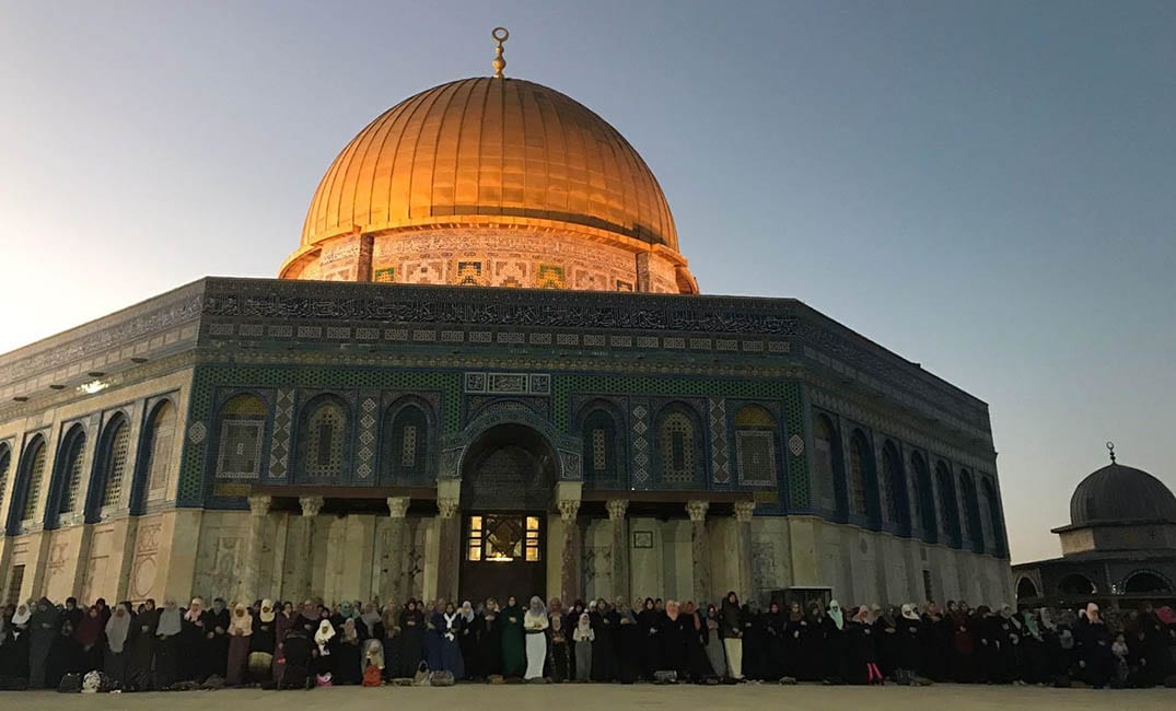 فيديو. اللحظات الأولى لإعادة فتح أبواب المسجد الأقصى بعد إغلاق لأكثر من شهرين 