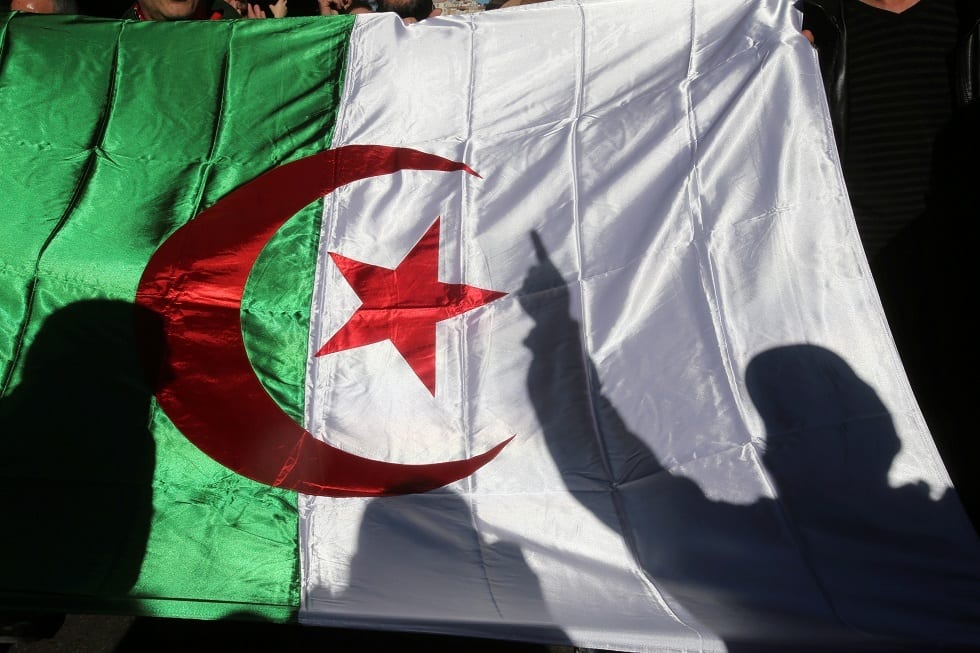 مصرع عسكريين إثنين إثر انفجار لغم تقليدي الصنع بجنوب غرب الجزائر