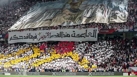 رسميا. الزمالك يعلن تجديد عقد مدربه الفرنسي باتريس كارتيرون