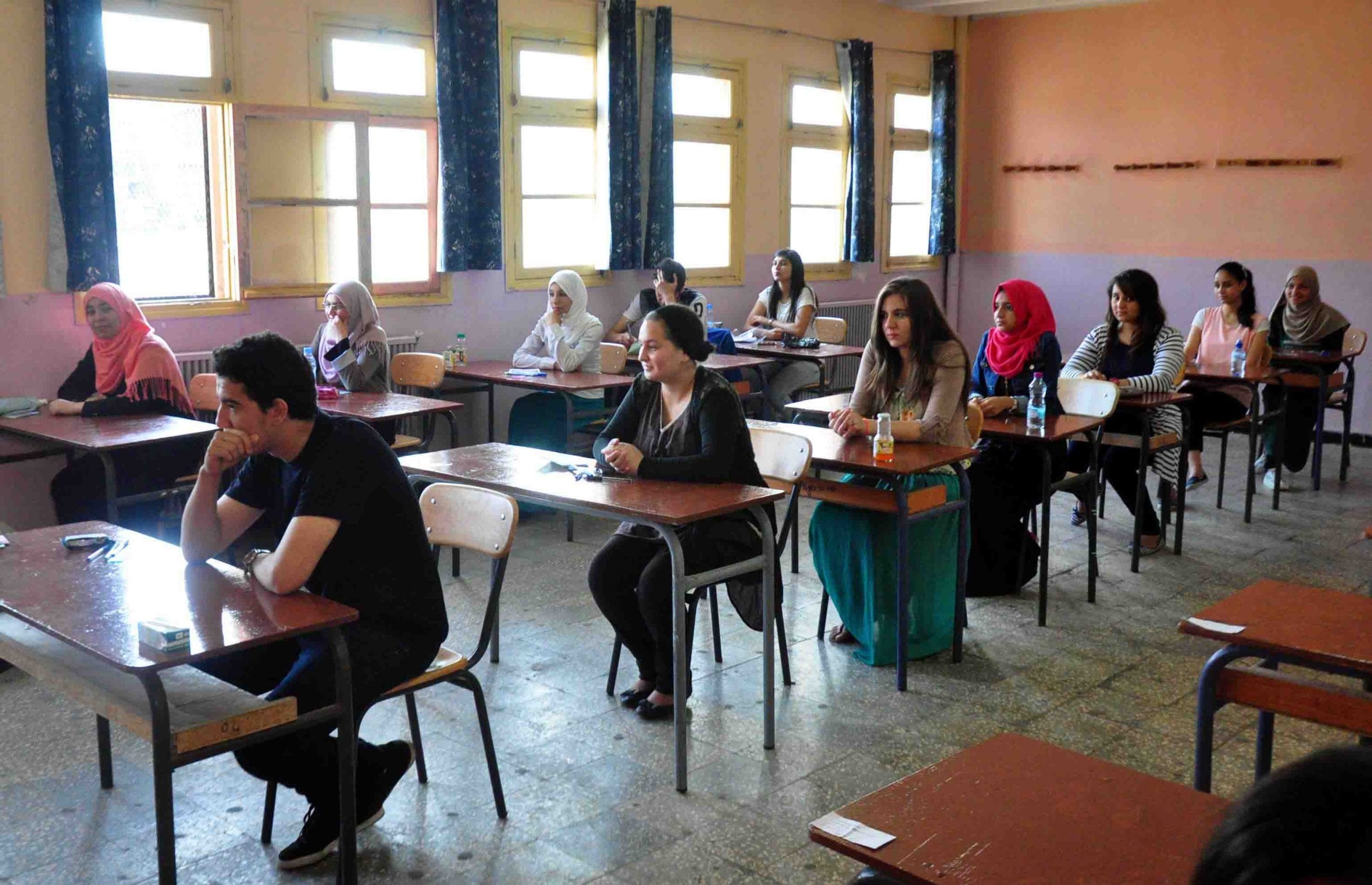 خوفاً من عدوى الكوفيد.. جامعة مراكش تحدد عدة مراكز قرب لإمتحانات الطلبة