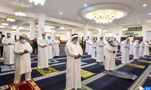 قطر. وأخيرا تصدح المآذن بدعوة مفتوحة الى الصلاة في المساجد 