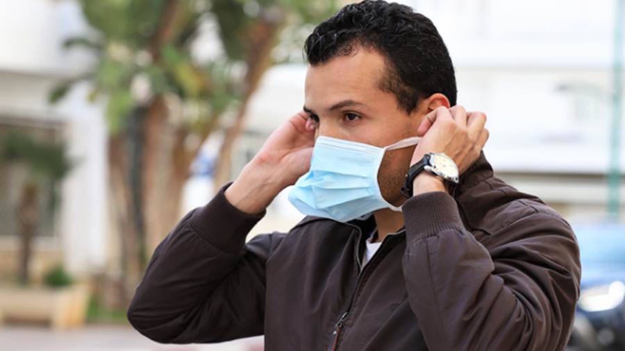 ها علاش. يجب عليك ارتداء قناع يغطي أنفك