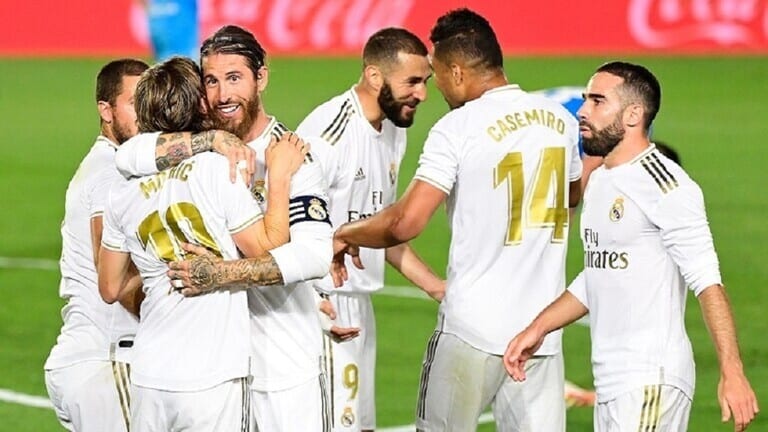 ريال مدريد يستضيف “الغواصات الصفراء” وعينه على التتويج بطلا للدوري الإسباني للمرة الـ34 في تاريخه