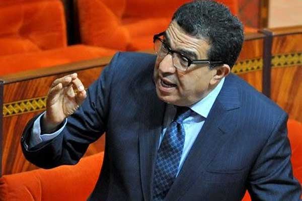 وزير سابق يفجر مفاجئة: لا أحد من الخريجين تقدم لمباراة 300 طبيب