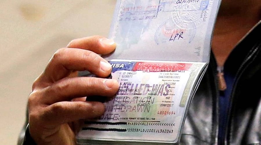الإدارة الأمريكية تتراجع عن قرارها إلغاء تأشيرات الطلاب الأجانب