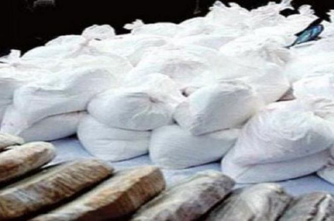 رجال الحموشي. إيقاف أربعة أشخاص بينهم سيدة وحجز ستة كيلوغرام من “الغبرة البيضا” 