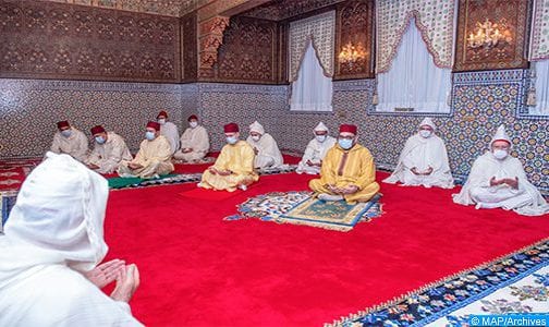 كباقي المغاربة.. الملك محمد السّادس يؤدي صلاة العيد بدون خطبة