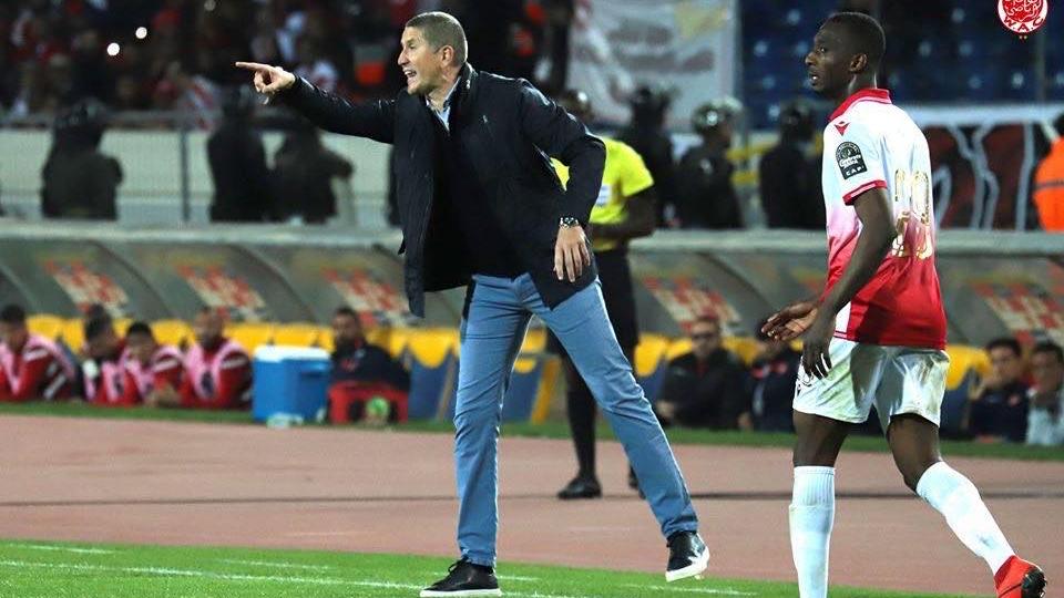 مدرب الوداد يربح دعوى ضد الرجاء بالفيفا