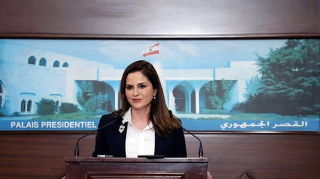 رسميا. استقالة وزيرة الإعلام من الحكومة اللبنانية