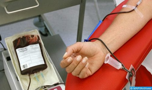 نقص حاد في مخزون الدم بسبب مخاوف المغاربة من عدوى الفيروس