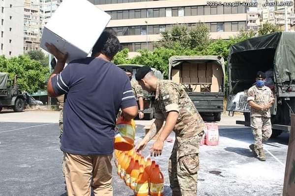 انفجار مرفأ بيروت. توزيع شحنات من المساعدات الغذائية والطبية المغربية للمتضررين