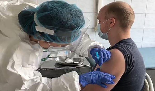 الإعلان عن تاريخ بداية المرحلة الثالثة من دراسة لقاح كورونا بمشاركة عشرات الآلاف