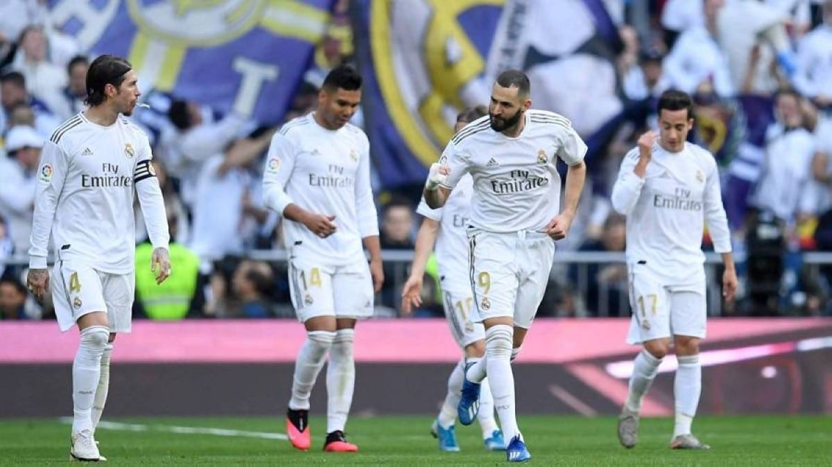 عطل في طائرة ريال مدريد يؤخر رحلة الملكي لمواجهة ريال سوسييداد