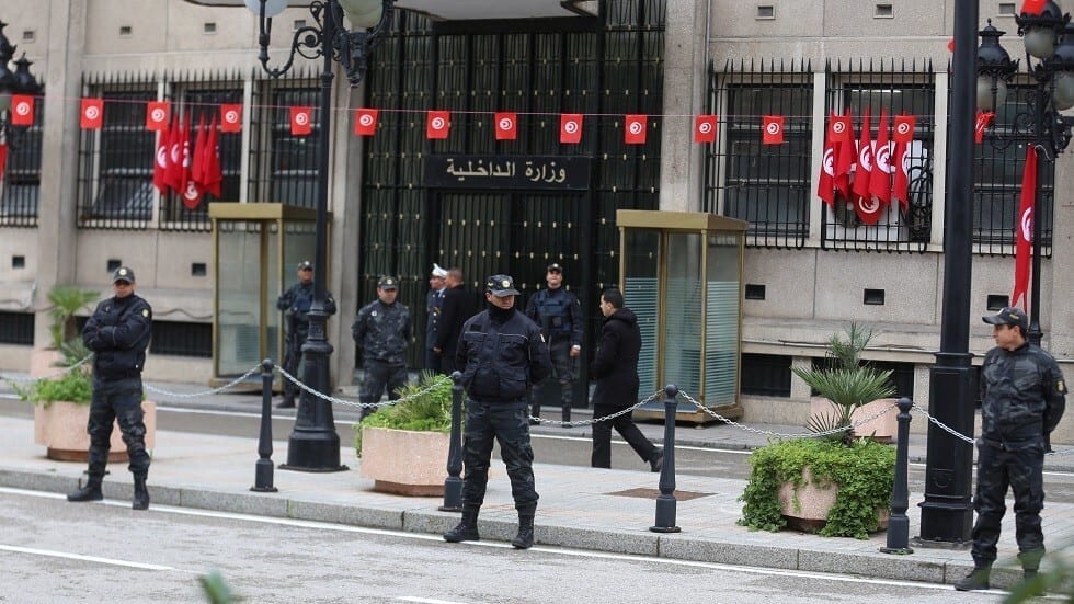 الداخلية التونسية. مقتل ثلاثة مهاجمين وعنصر واحد من الحرس الوطني في اعتداء إرهابي