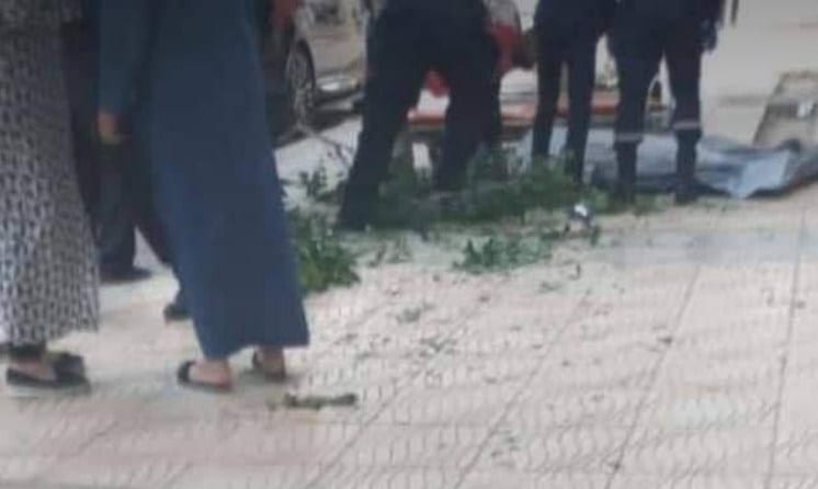 مأساة.. شابة تهوي من الطابق الرابع وتسقط جثة هامدة بوجدة