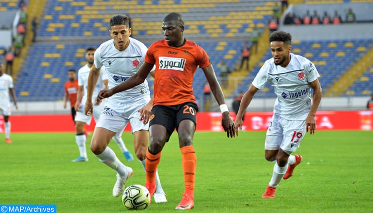 البطولة الاحترافية. اتحاد طنجة يتعادل بالملعب الكبير مع نهضة بركان