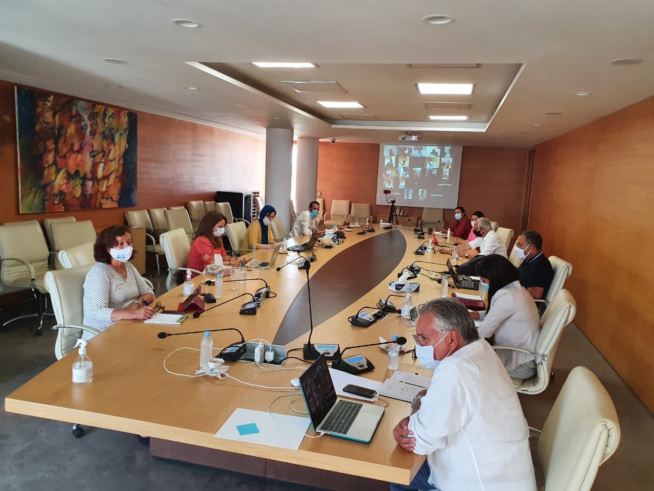 التقدميون ينتقدون الإرتباك الحكومي ويطالبون بإنقاذ الاقتصاد الوطني