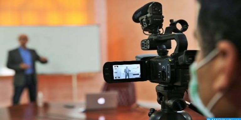 هام لتلامذة الدار البيصاء. اعتماد التعليم عن بعد في مجموع العمالات والمقاطعات