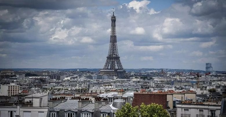 فرنسا تعتزم ترحيل 231 أجنبيا يشتبه في تطرفهم الديني بينهم تسعة مغاربة