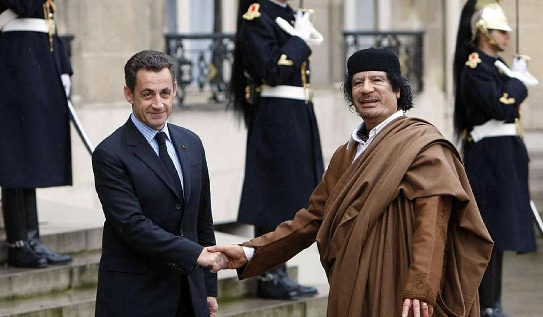 ساركوزي في قفص الإتهام بـ”بتشكيل عصابة إجرامية”