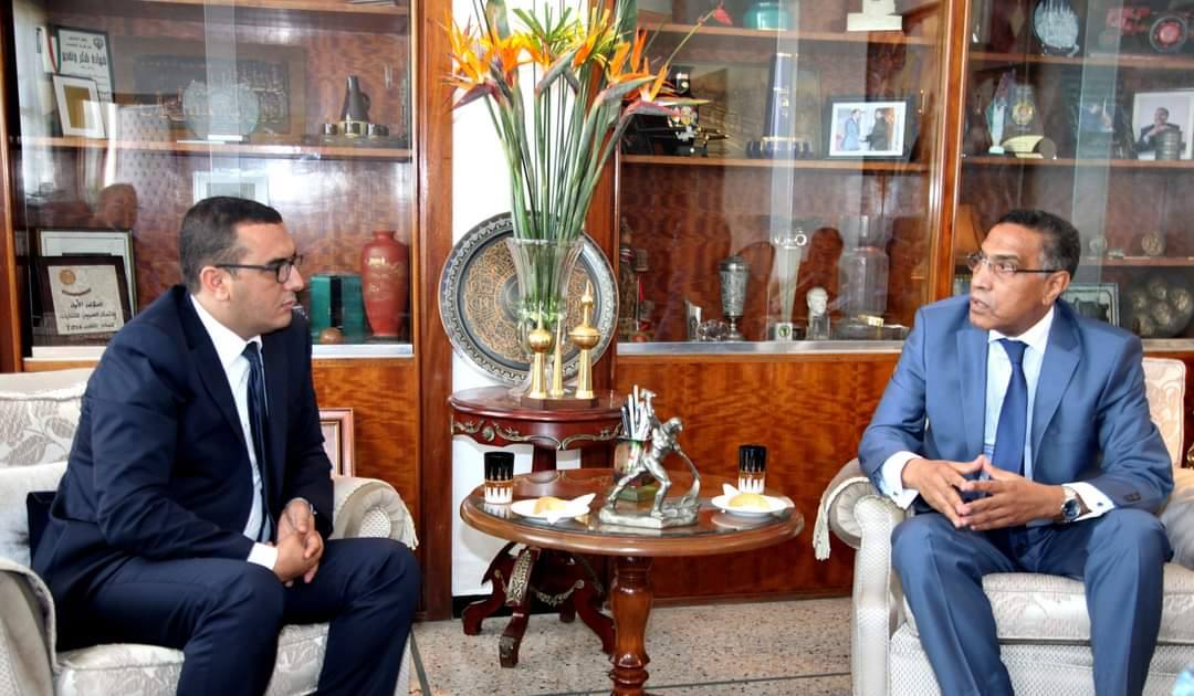 النقابات تقاطع دعوات أمكراز لاستئناف الحوار الإجتماعي