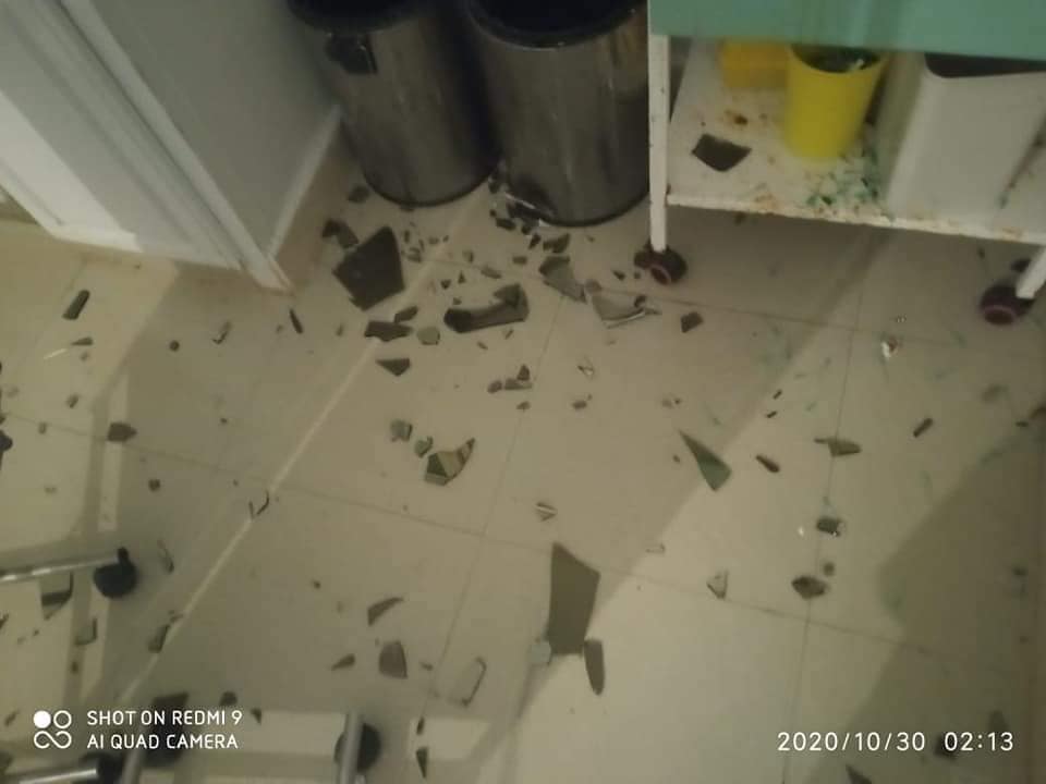 البسالة.. إعتداء بالحجارة على المركز الصحي و الطاقم الطبي بحد كورث ضواحي سيدي قاسم (صور)