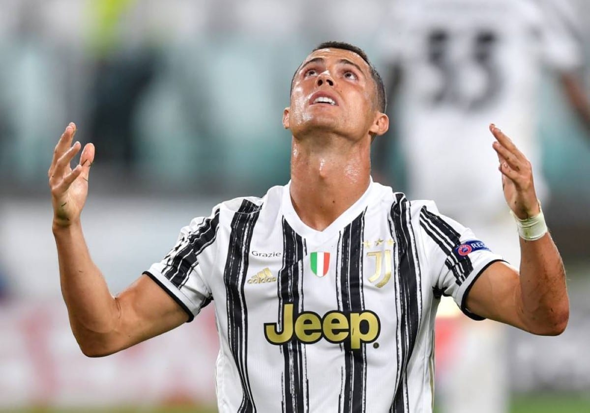 على السلامة.. يوفنتوس يعلن شفاء رونالدو من كورونا