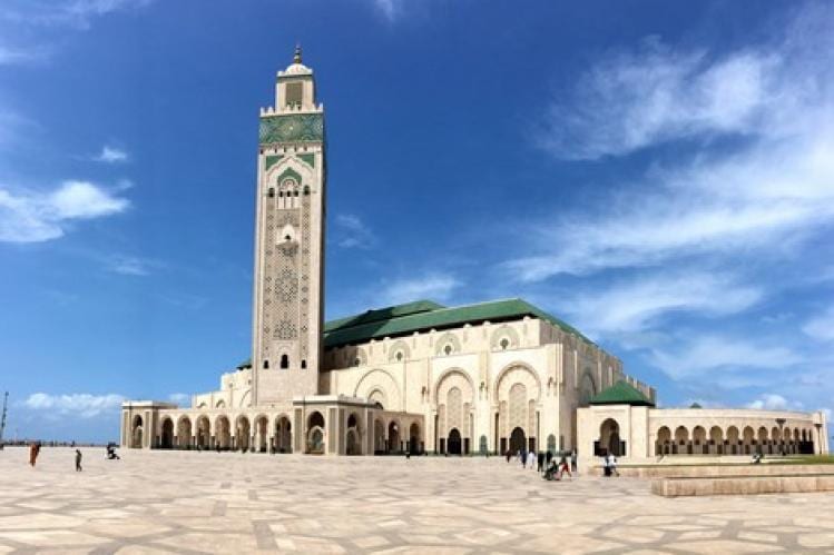 وزارة الأوقاف تكشف عن لائحة المساجد التي ستفتح أبوابها من جديد ومدة خطبتا صلاة الجمعة